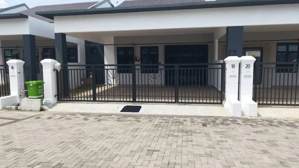 pandangan hadapan homestay kuantan kotasas type i
